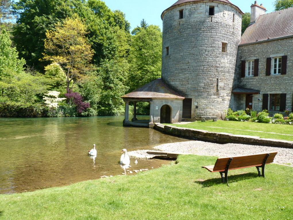Bèze Le Gite Du Petit Lavoir חדר תמונה